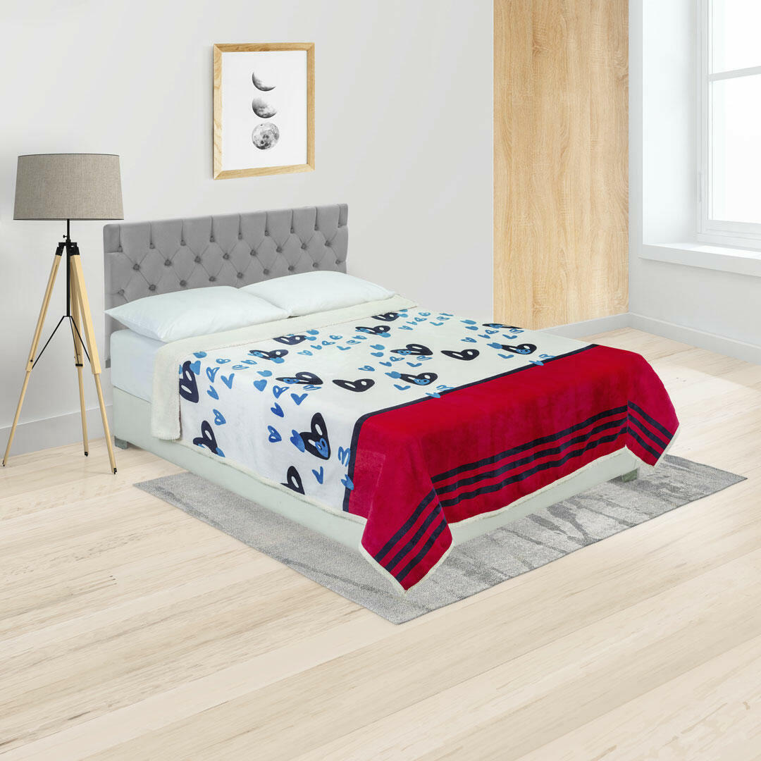 Cobija Ovejera Estampada Azul Negro - Blanco Corazones Suave