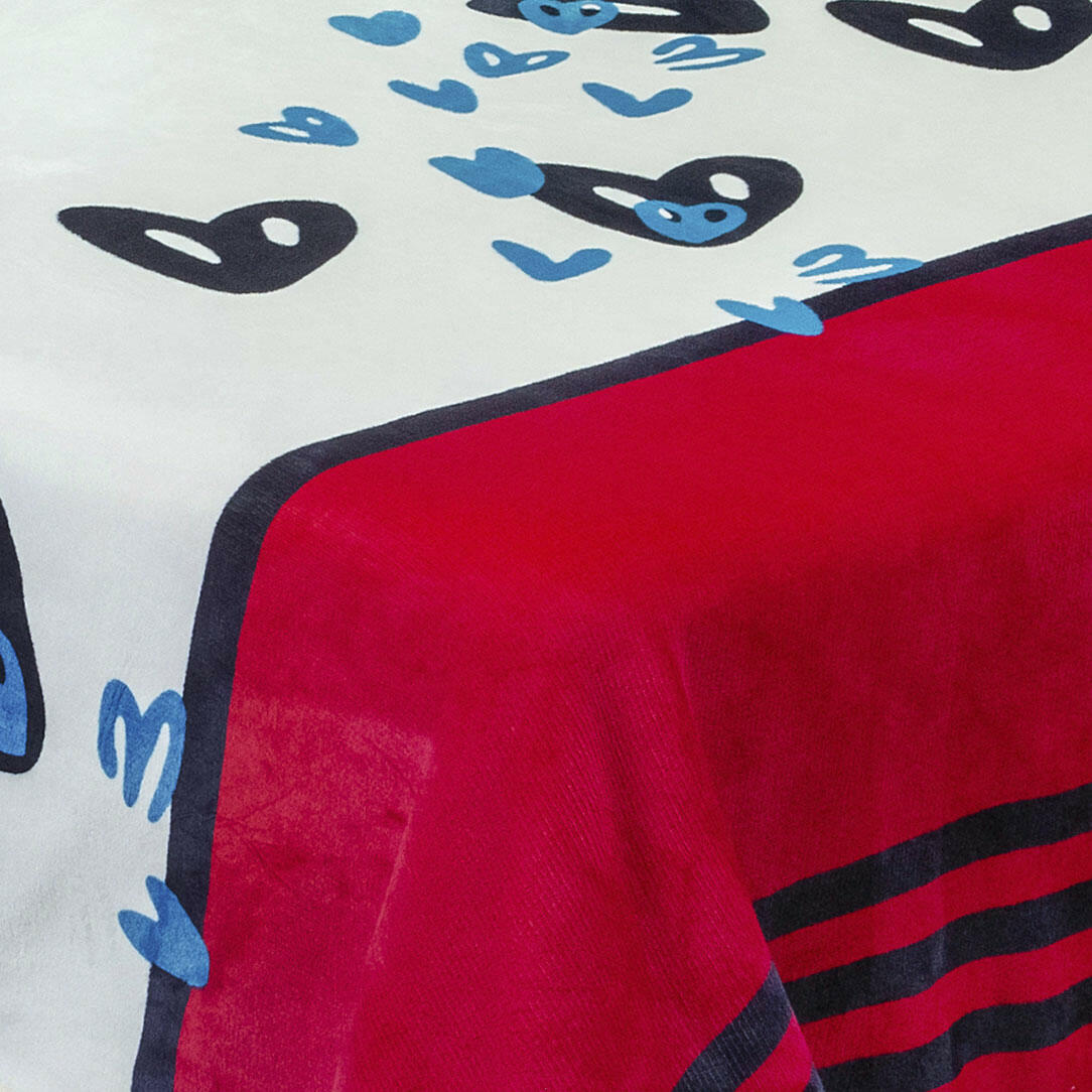 Cobija Ovejera Estampada Azul Negro - Blanco Corazones Suave