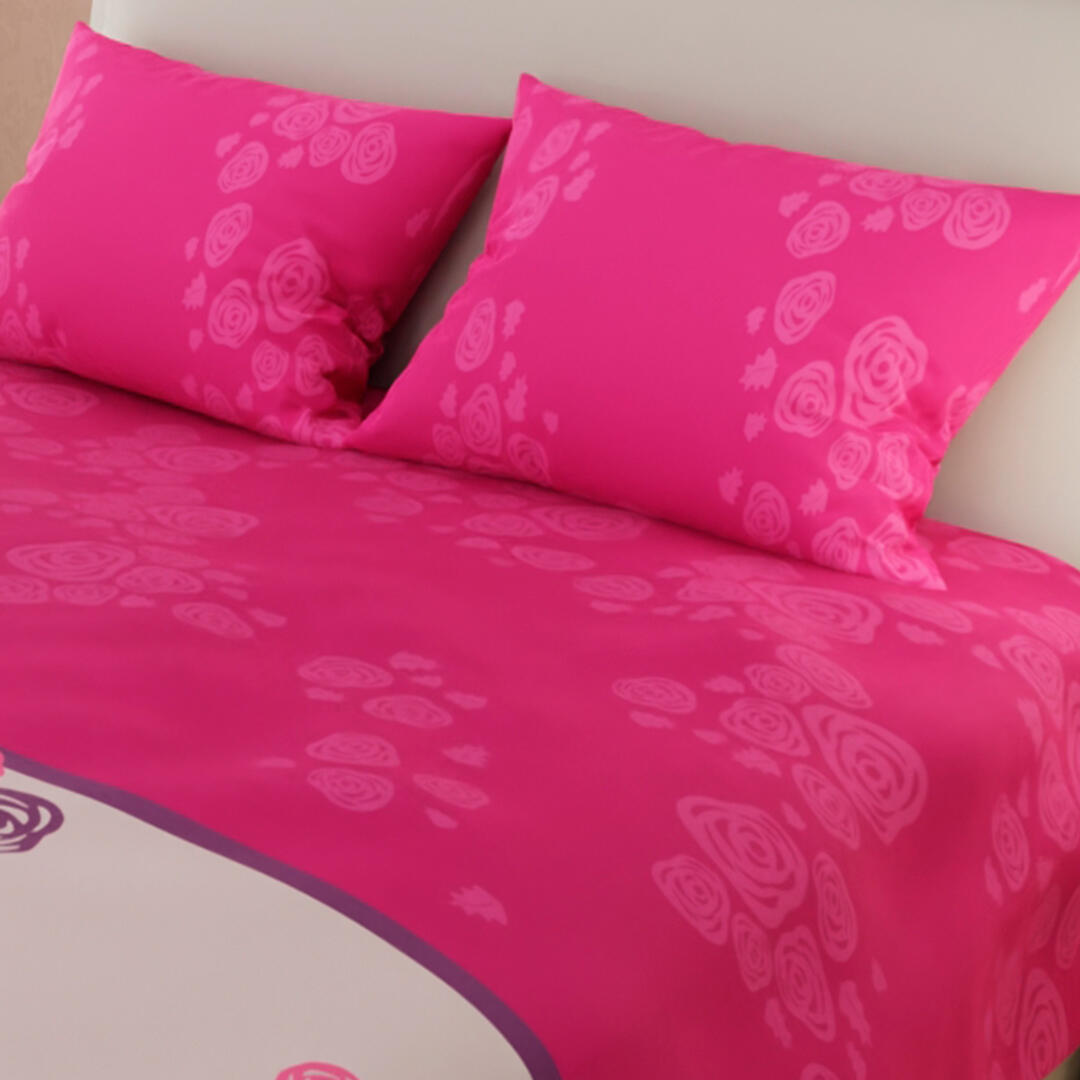 Juego De Sabanas Con Cortinas Rosas Fondo Blanco Con Fucsia