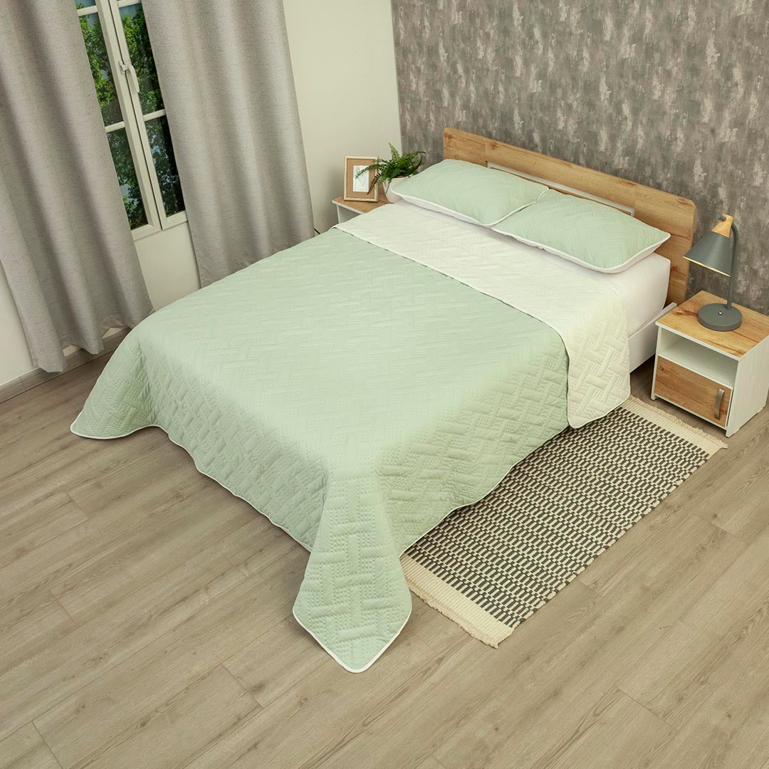 Cubrelecho Termosellado Cotton Sense Solo Fondo Beige - Verde