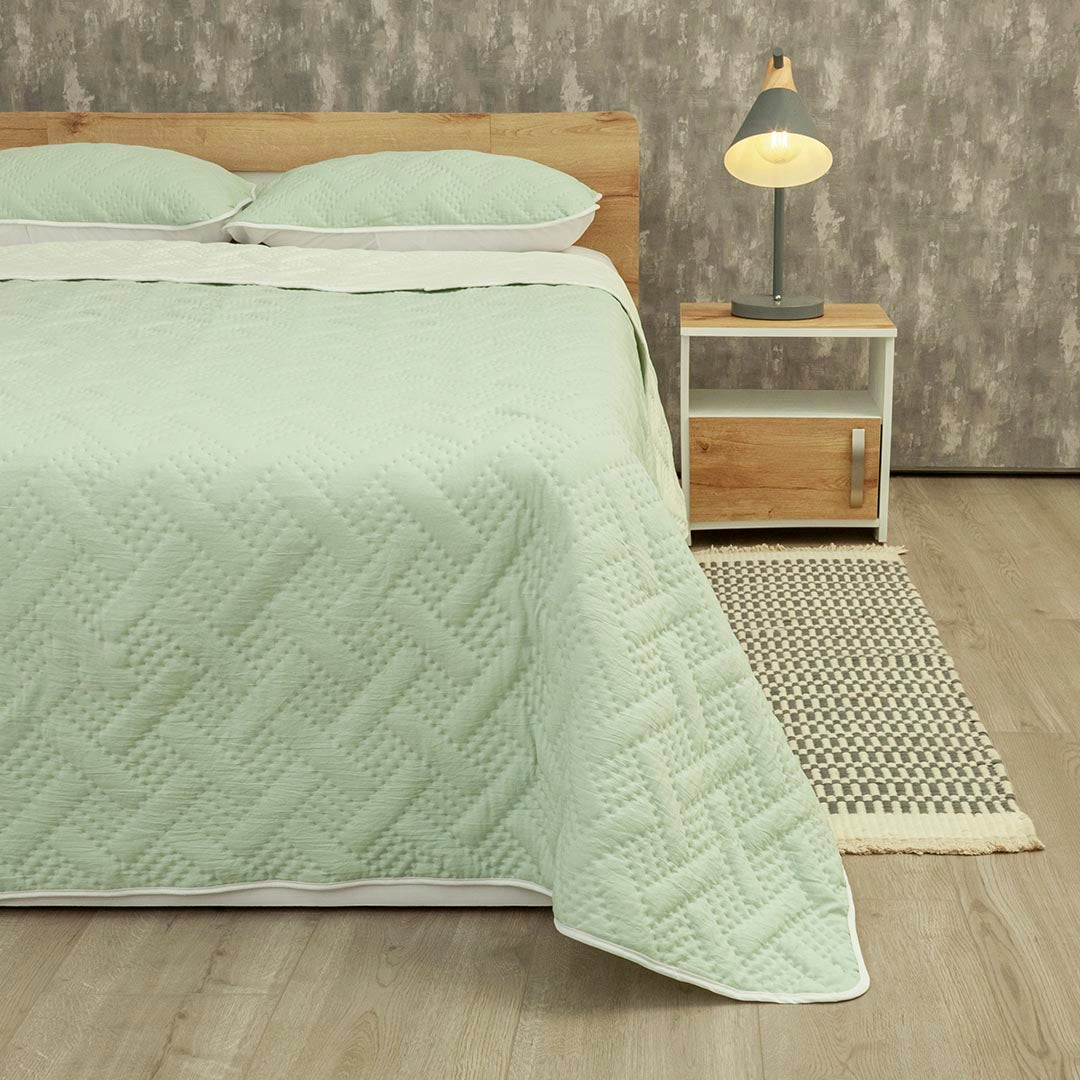 Cubrelecho Termosellado Cotton Sense Solo Fondo Beige - Verde