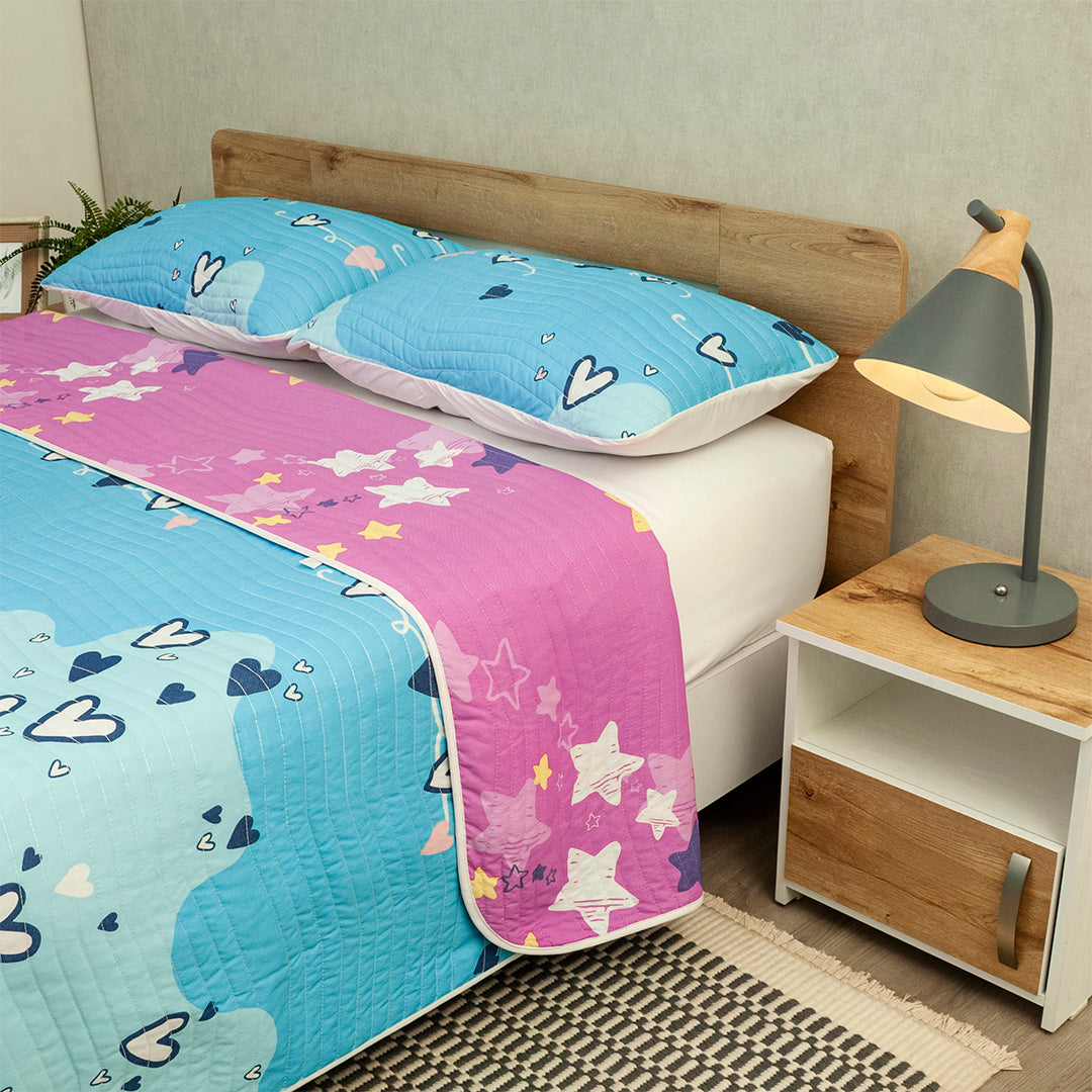 Cubrelecho Estampado Prensado Doble Faz Universo Pop