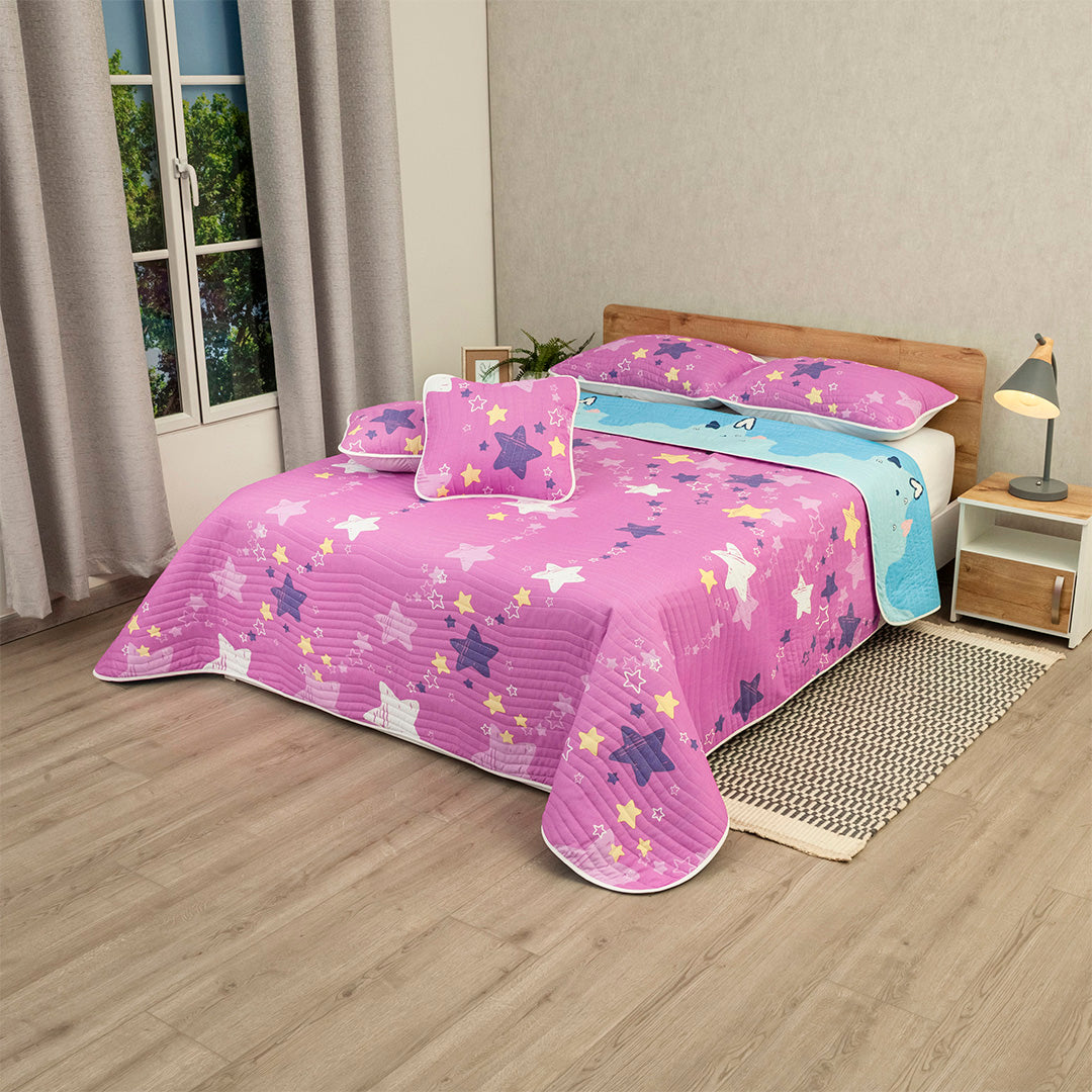 Cubrelecho Estampado Prensado Doble Faz Universo Pop