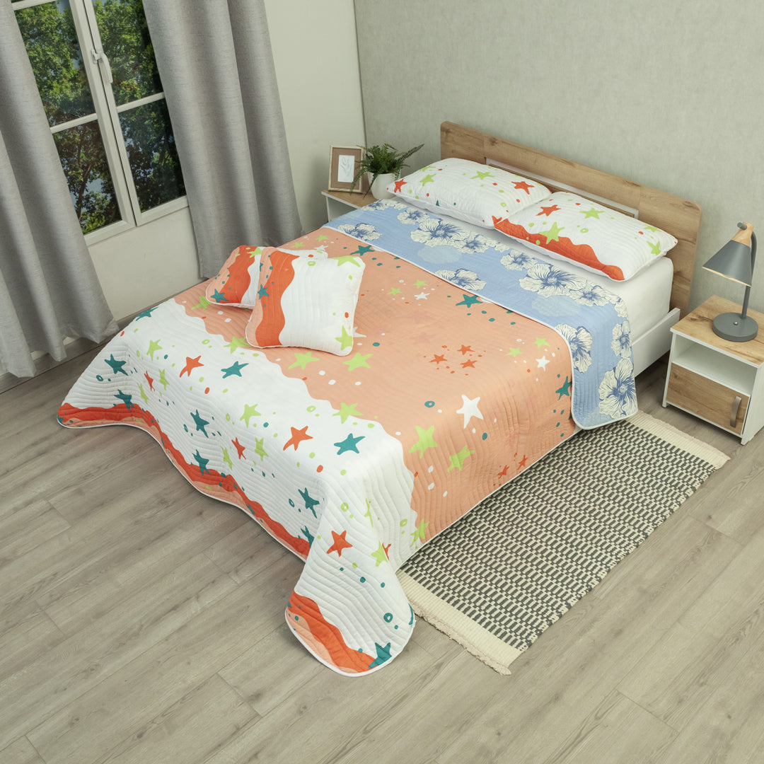 Cubrelecho Estampado Prensado Doble Faz Ecos De Cielo Y Jardín