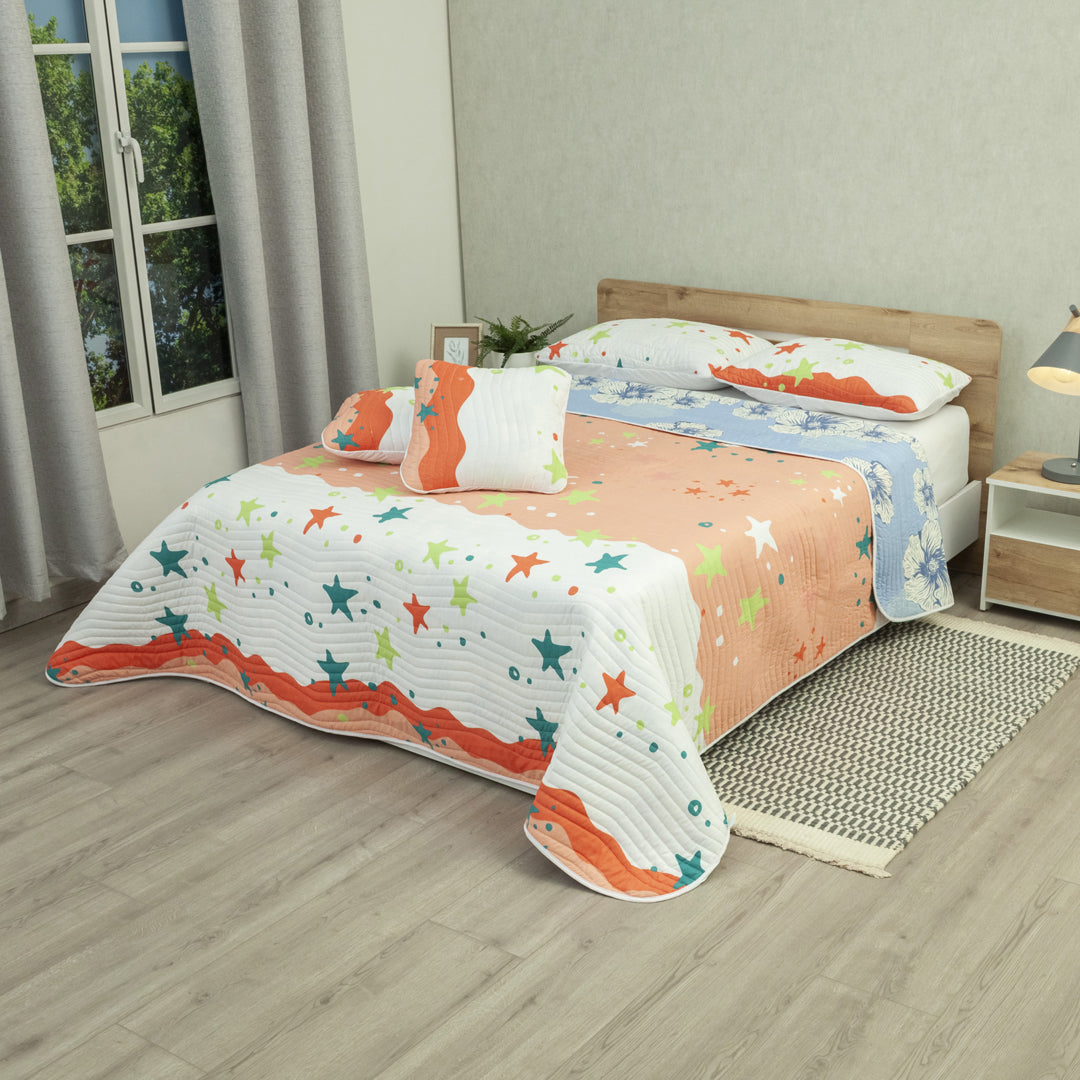 Cubrelecho Estampado Prensado Doble Faz Ecos De Cielo Y Jardín