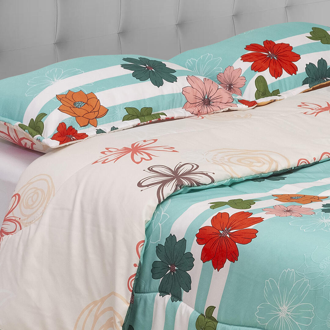 Cubrelecho Super Acolchado Fondo Aguamarina Con Flores Ultra Suave