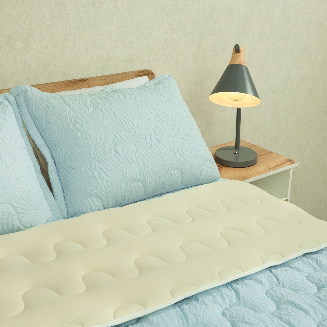 Cubrelecho Flora Azul - Blanco