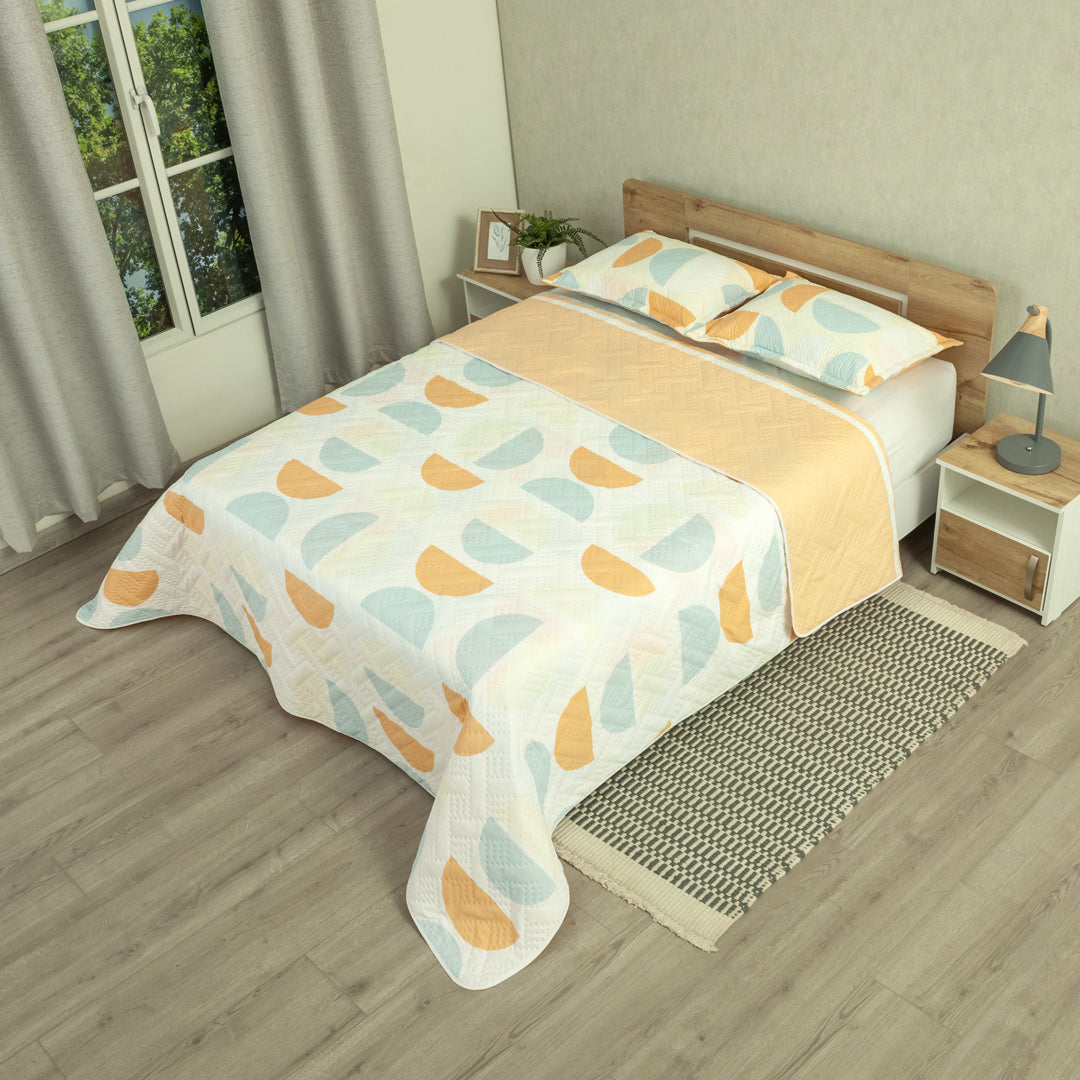 Cubrelecho Termosellado Doble Faz Style Curvas Del Tiempo