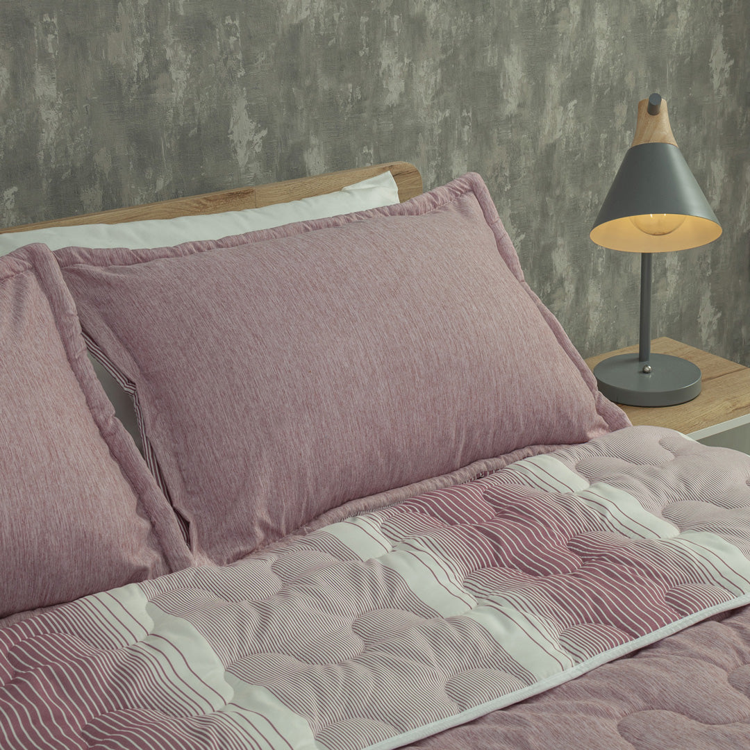 Cubrelecho Superacolchado Equilibrio Líneas Mora Confortable