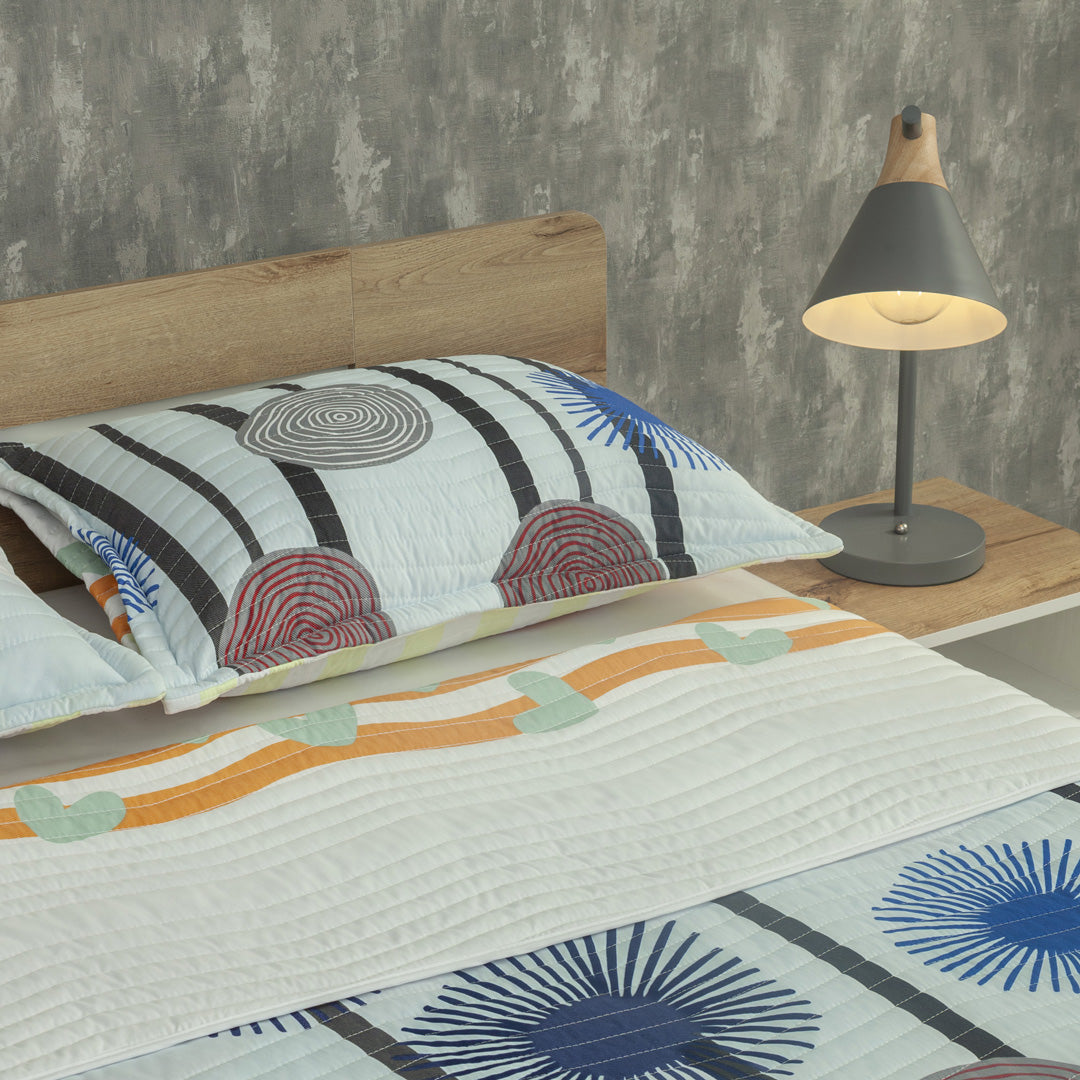 Cubrelecho Estampado Prensado Doble Faz Sol De Tierra Azul