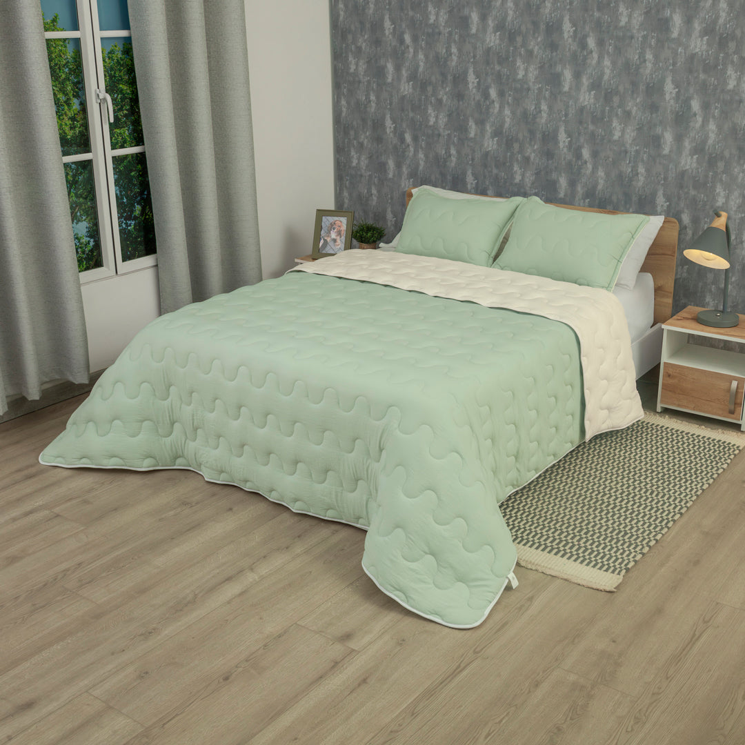 Cubrelecho Acolchado Cotton Sense Solo Fondo Verde -Beige