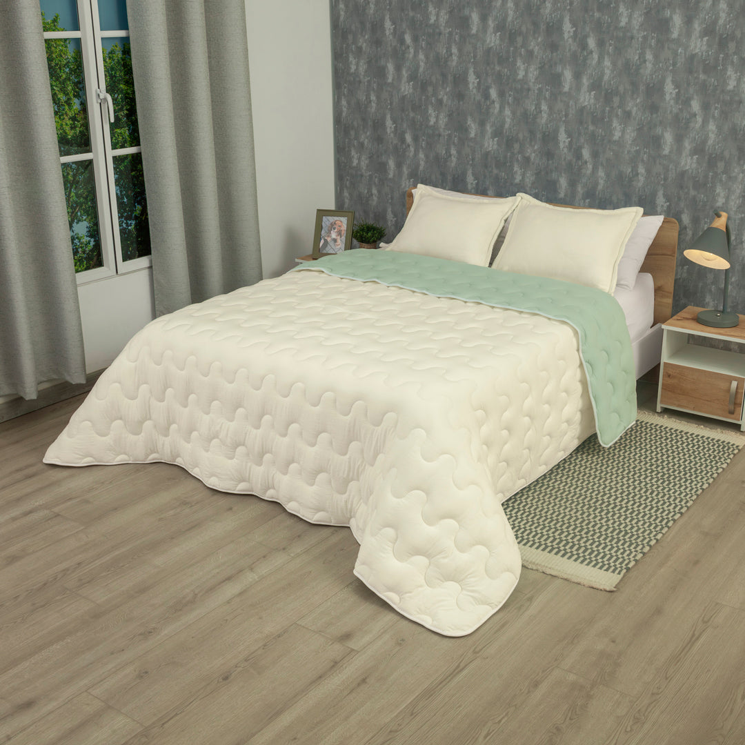 Cubrelecho Acolchado Cotton Sense Solo Fondo Verde -Beige