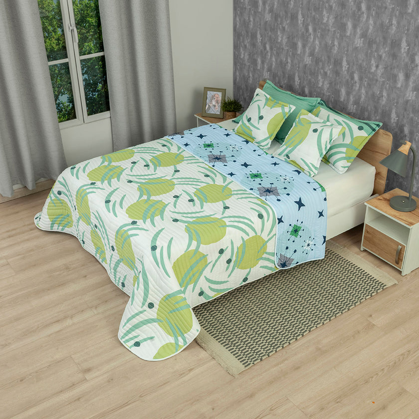 Cubrelecho Estampado Prensado Doble Faz  Universo Dual