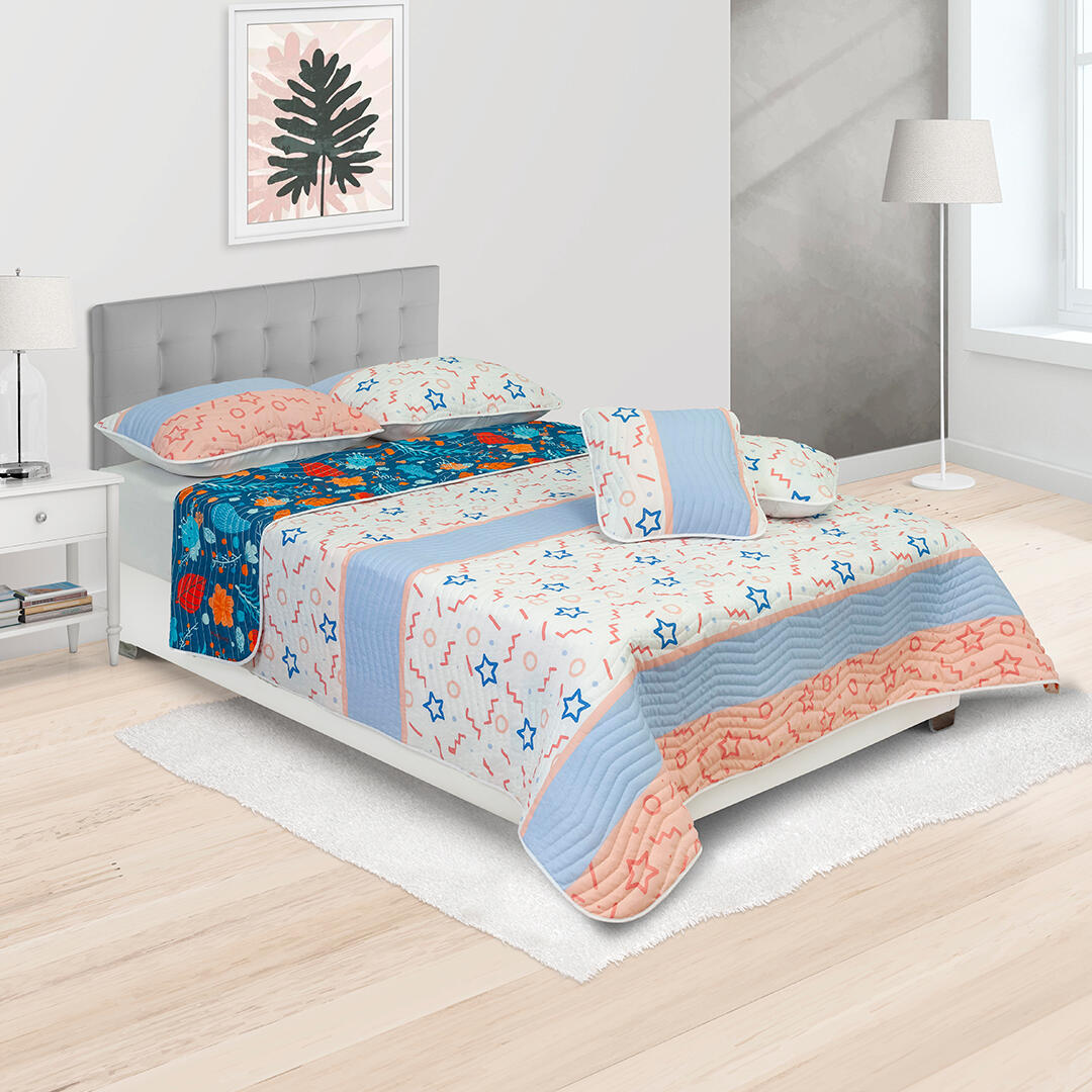 Cubrelecho Español Estrellas Círculos Rosados Azules En Fondo Blanco Y Azul Cielo Y Hojas De Mar Fondo Azul Y Blanco Con Lineas Naranjas