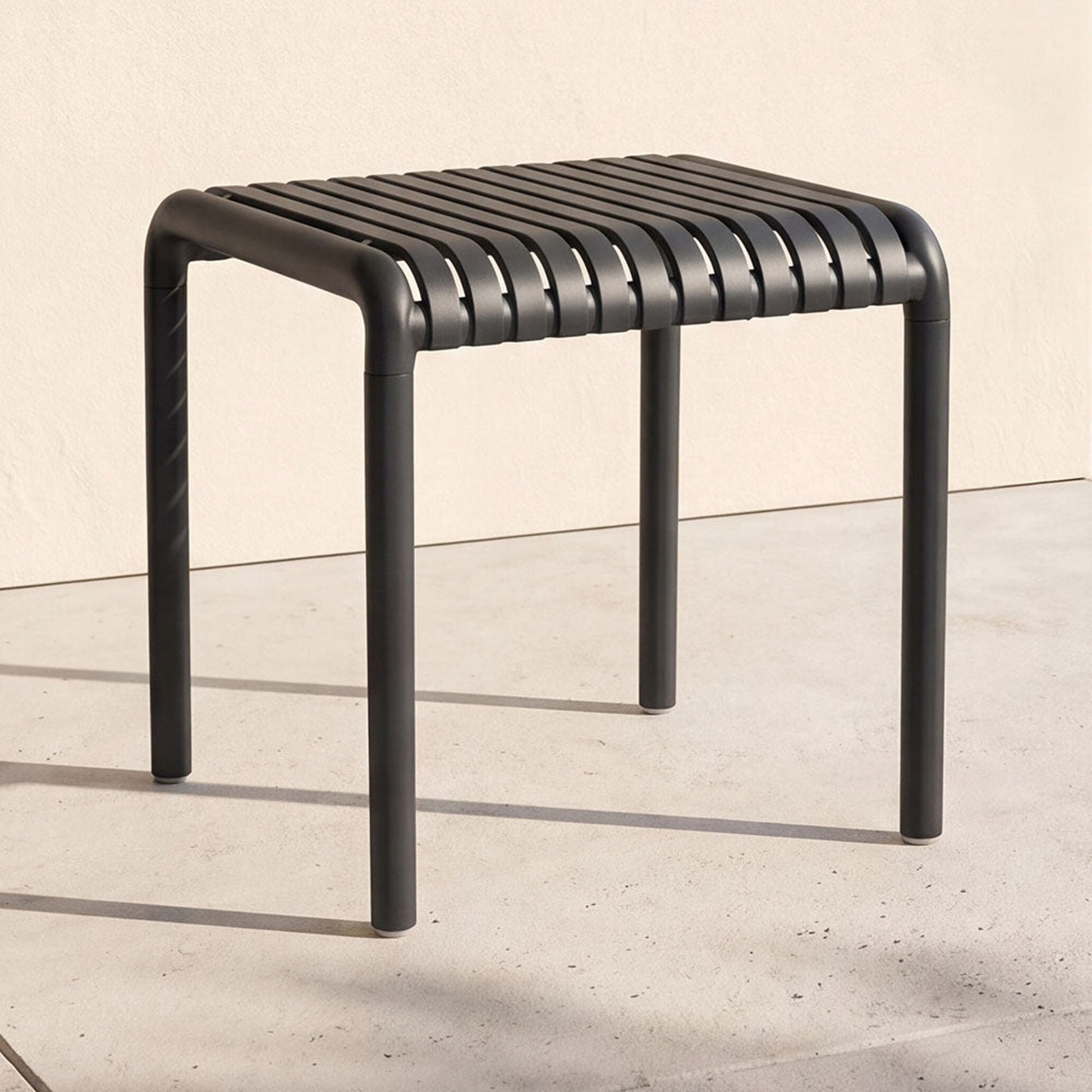 Mesa De Centro Parma 48X45X45 Rta Negro