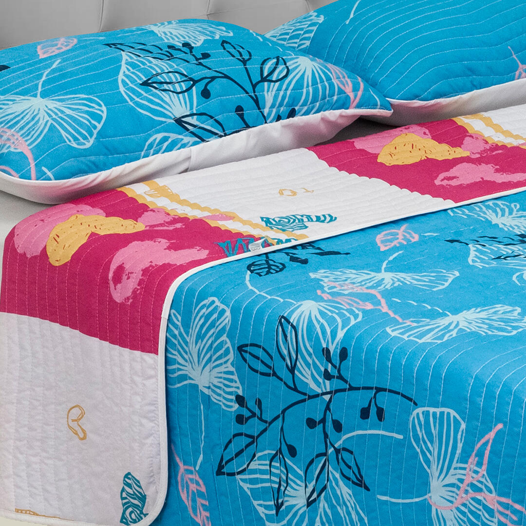 Cubrelecho Tipo Español Doble Faz Ramas Negras Rosadas Fondo Azul Cielo