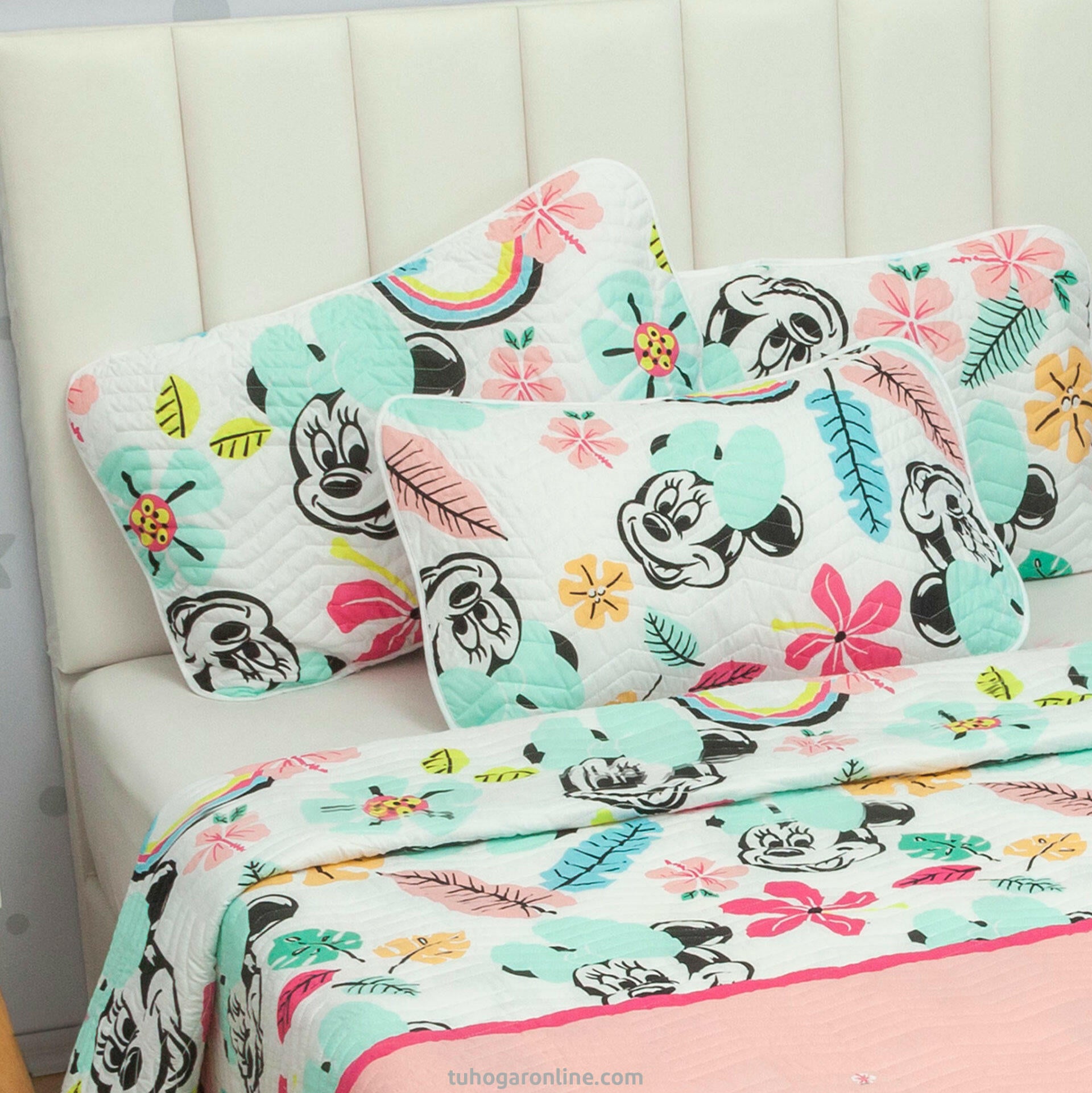 Cubrelecho Prensado Disney Minnie Rosado Estampados Animados