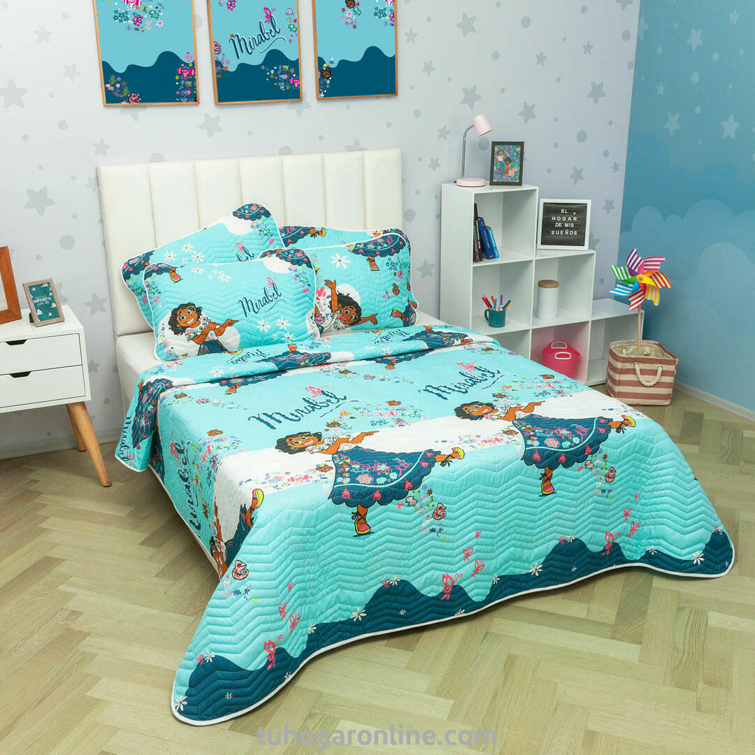 Cubrelecho Prensado Cama Doble Disney Encanto Mirabel Celeste Estampados Animados