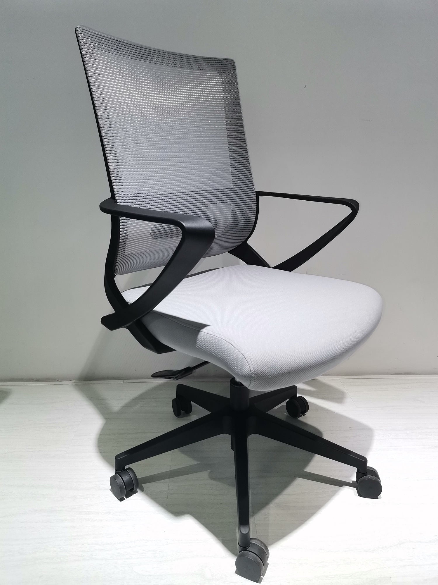 Silla Escritorio Maurice Negro Gris