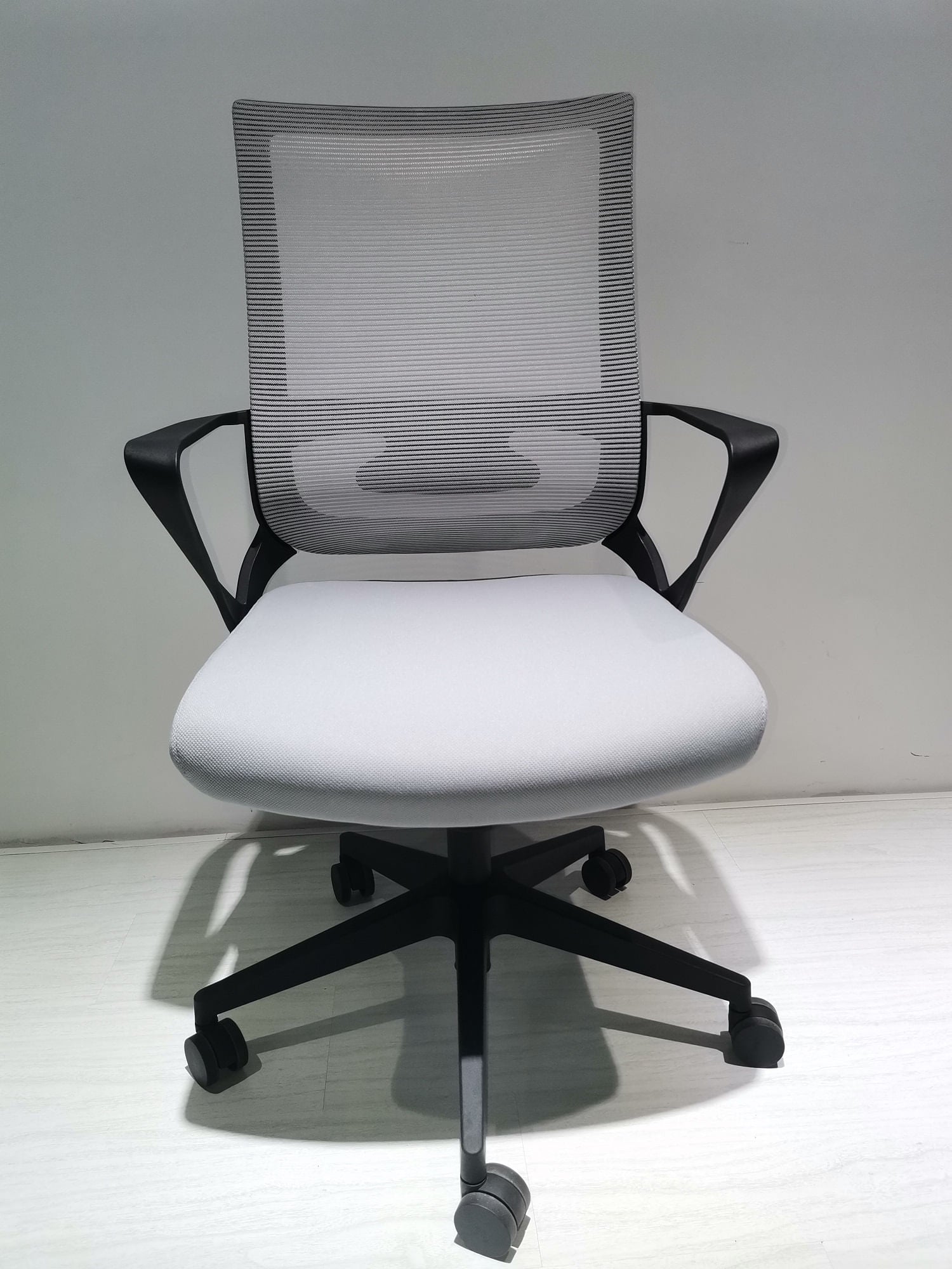 Silla Escritorio Maurice Negro Gris