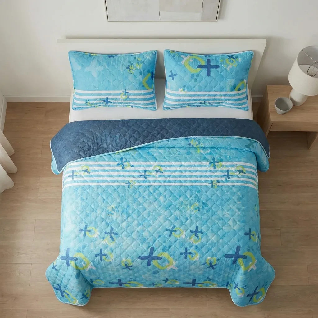 Cubrelecho Doble Faz Termosellado Signos En Verde Limón Fondo Azul Celeste Confortable