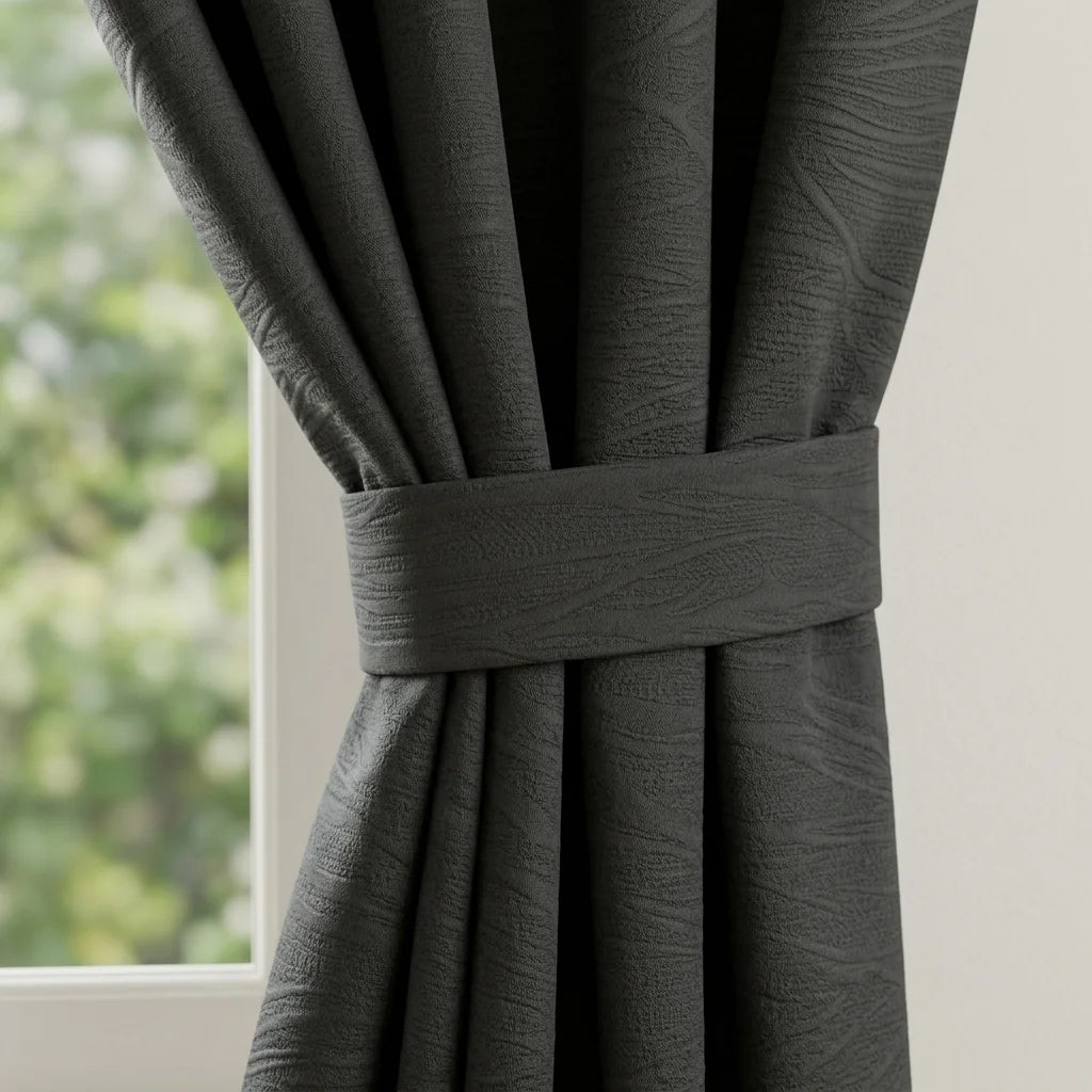 Cortina Black Out Anti-Luz Baltica Negra