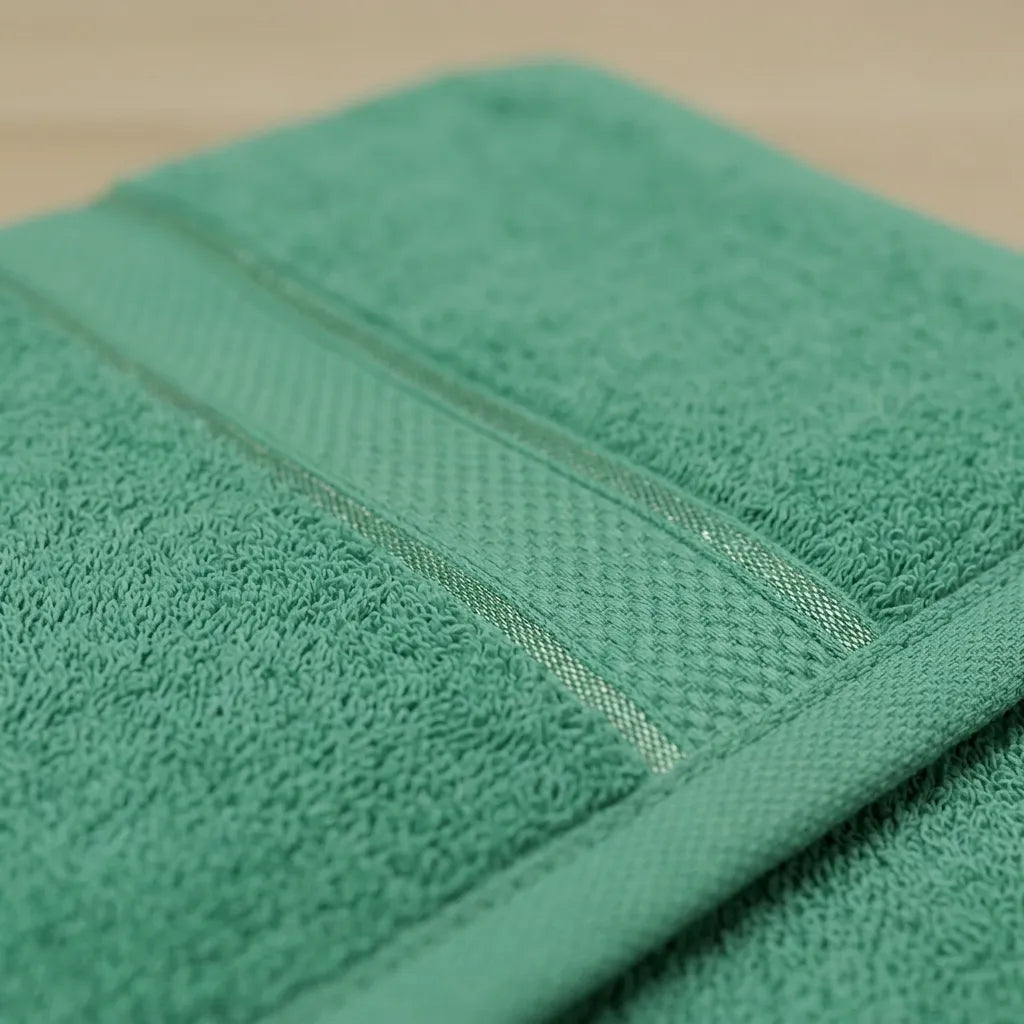 Toalla Premium Verde Esmeralda 550 Gr 70X140 Absorbente