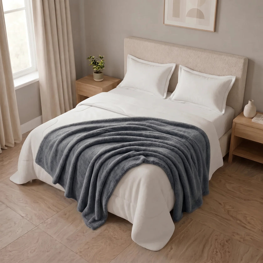 Cobija Piel Durazno Soft Gris Oscuro