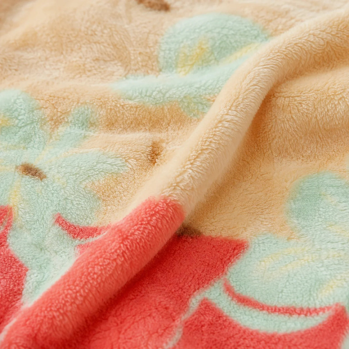 Cobija Piel De Durazno Estampada Bosque Salmon